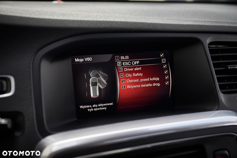 Volvo V60 D3 Geartronic Momentum - 34