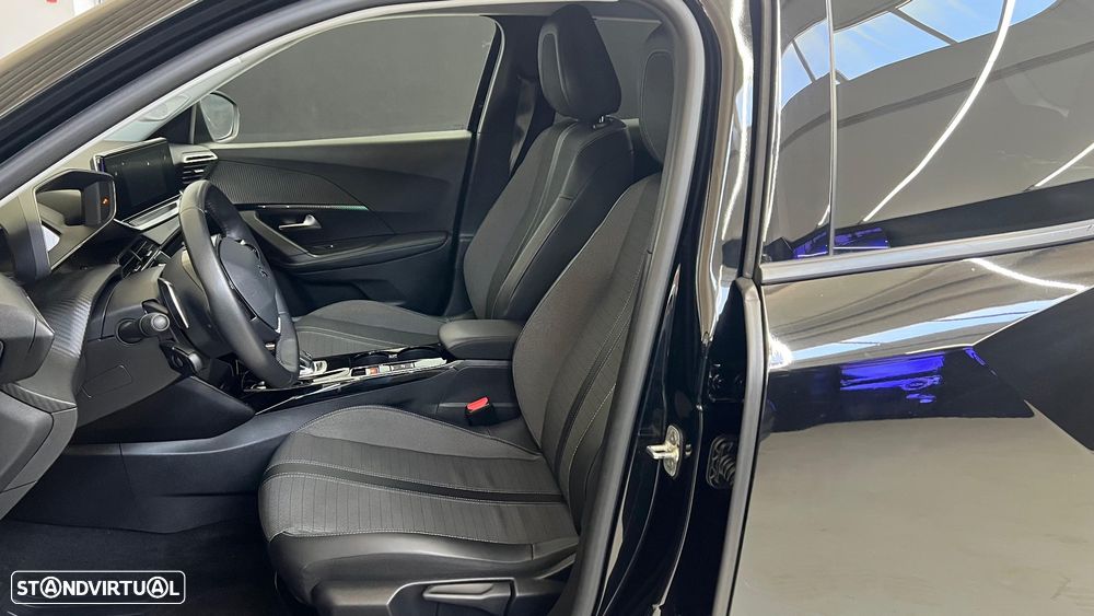 Peugeot 2008 1.2 PureTech Allure Pack EAT8 - 7