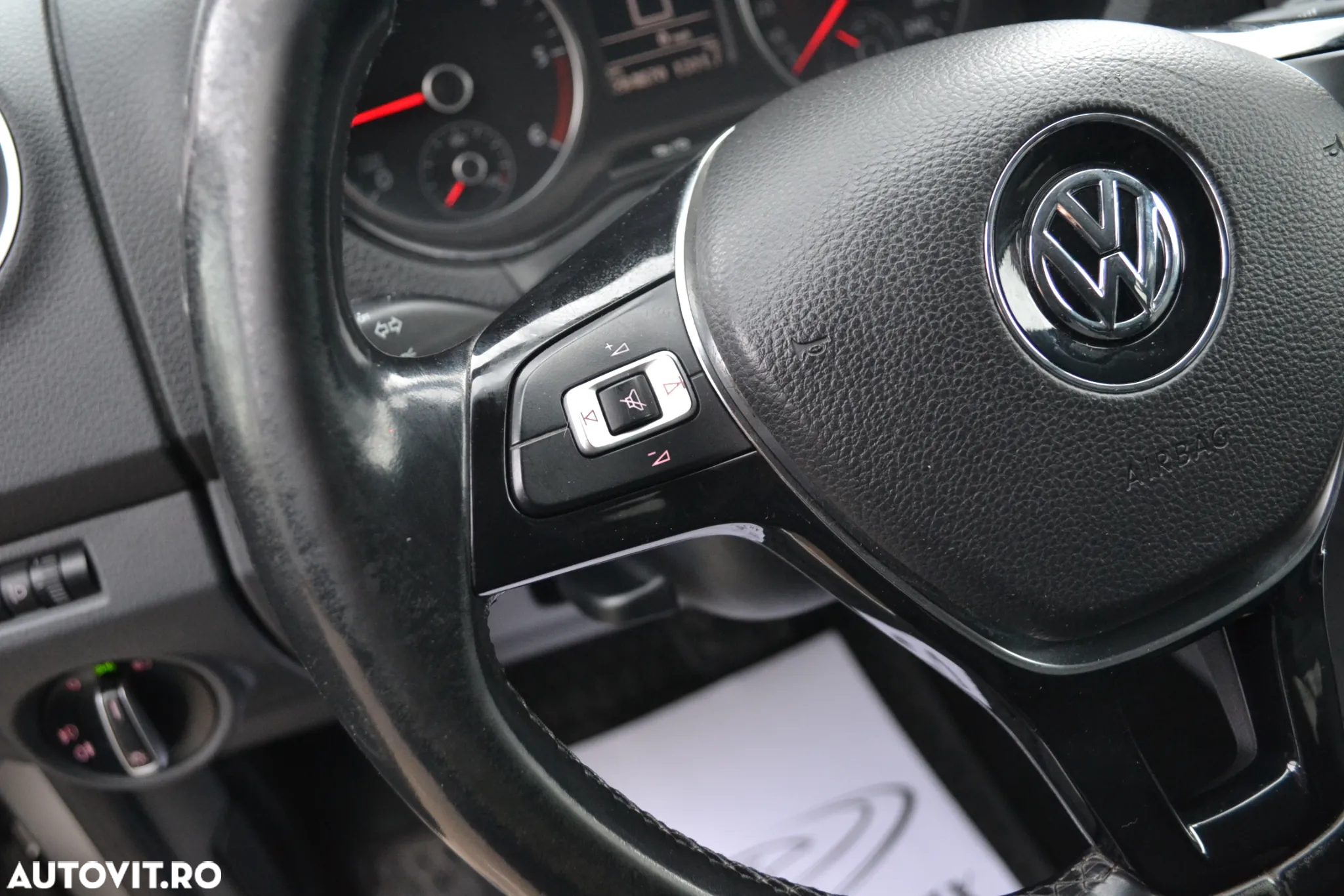 Volkswagen Amarok 2.0 BiDI 4x4 Cabina Dubla Highline Aut. - 17