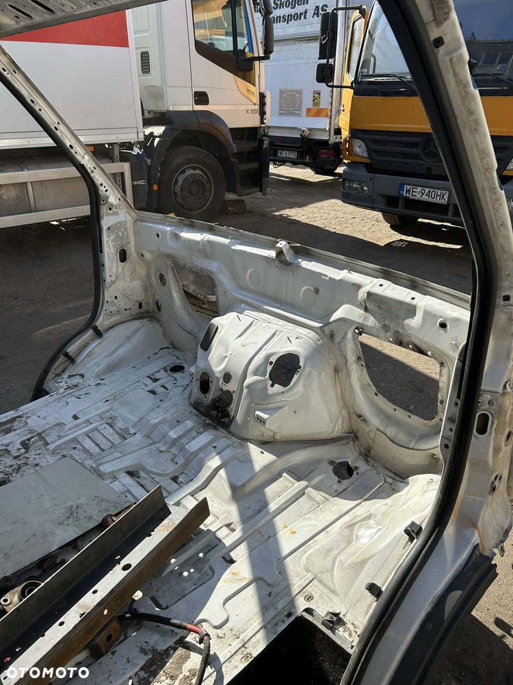 Iveco Daily 14-22 kabina - 9