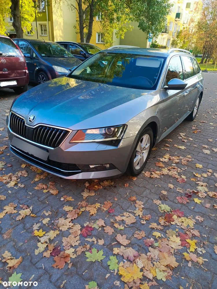 Skoda Superb 1.8 TSI Ambition DSG - 8