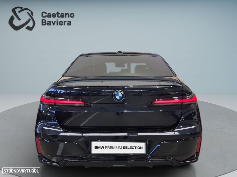 BMW i7 eDrive50 Pack Desportivo M Pro - 7
