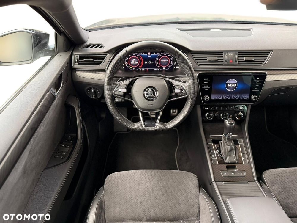 Skoda Superb 2.0 TDI SCR 4x4 Sportline DSG - 19