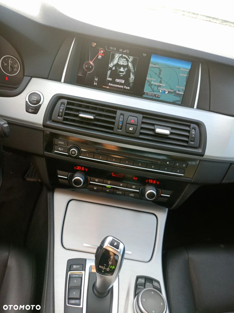 BMW Seria 5 518d Business Edition - 30