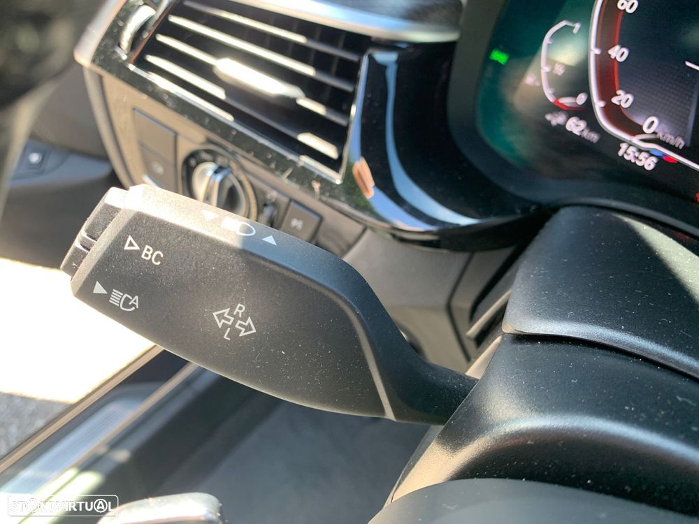 BMW 530 e Pack Desportivo M Pro - 39