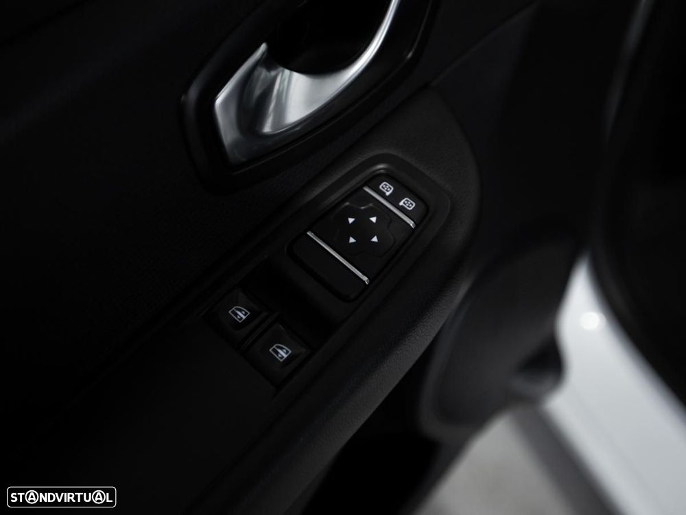 Renault Clio 1.5 dCi Zen - 12