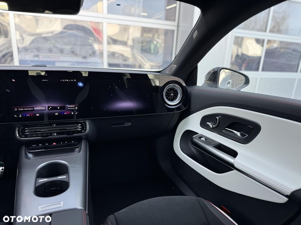 Mercedes-Benz CLA 200 mHEV 4-Matic 8G-DCT - 16