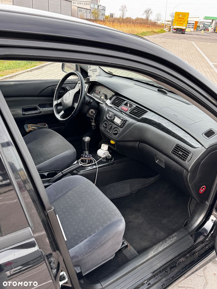 Mitsubishi Lancer 1.6 Comfort - 14