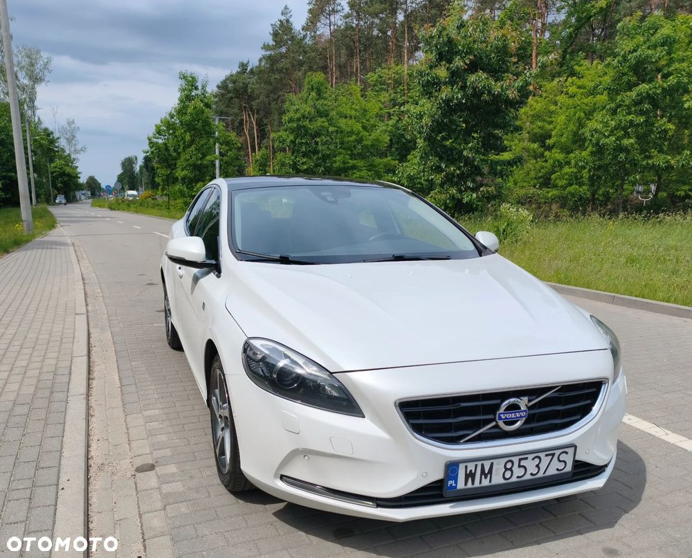 Volvo V40 D4 Drive-E Ocean Race - 15