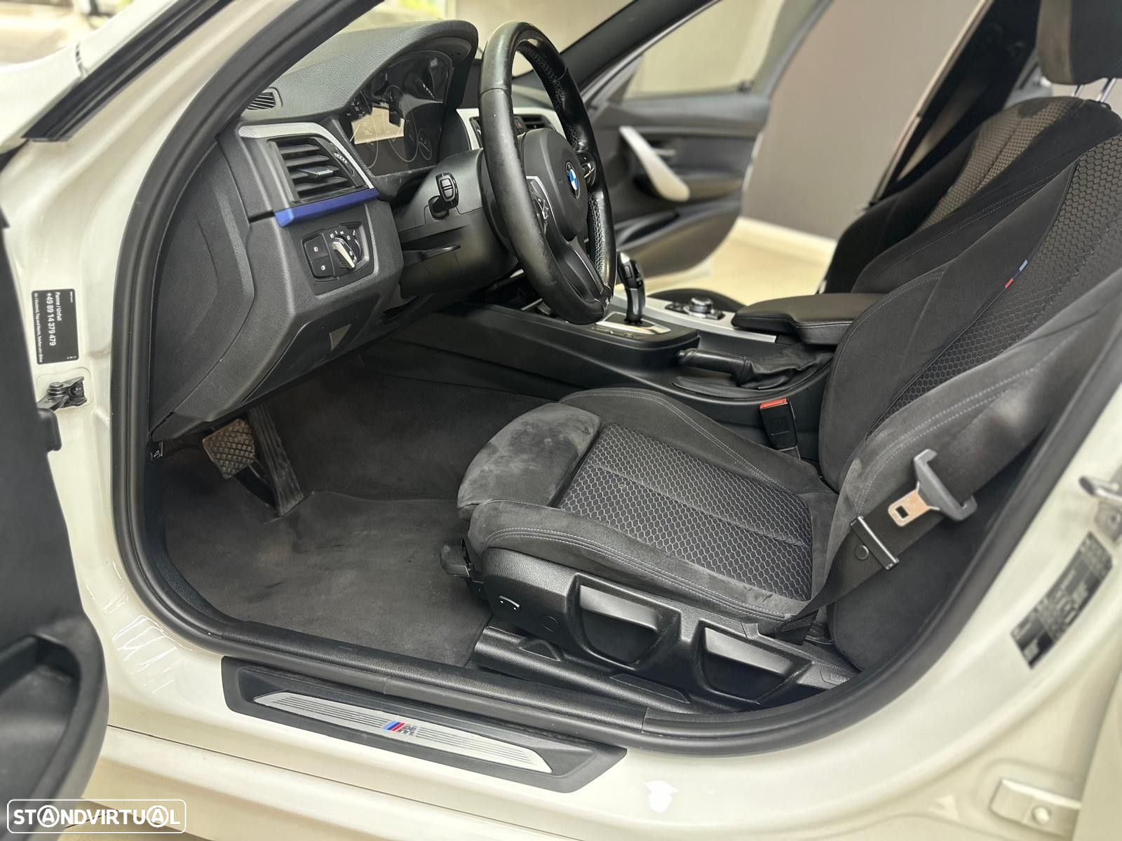 BMW 320 d Auto Pack M - 20