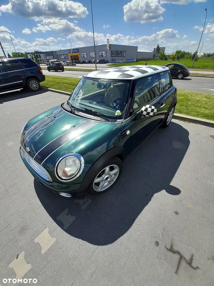 MINI Cooper Standard - 1