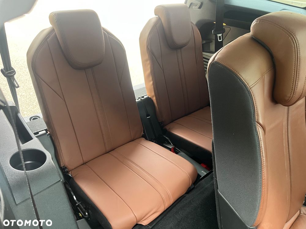 Peugeot 5008 1.6 PureTech Allure S&S EAT8 - 16