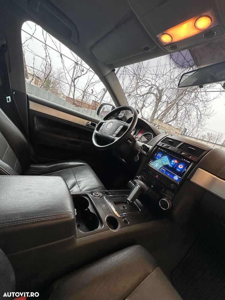 Volkswagen Touareg - 32