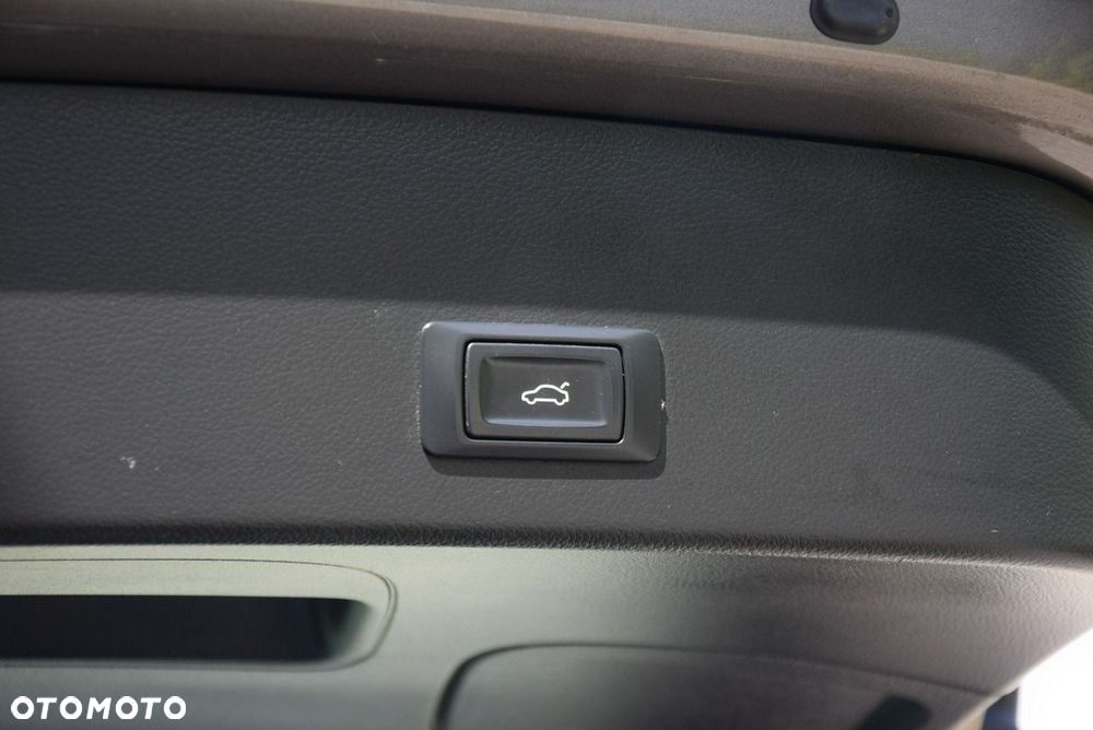 Audi A6 Avant 2.0 TDI quattro S tronic - 22