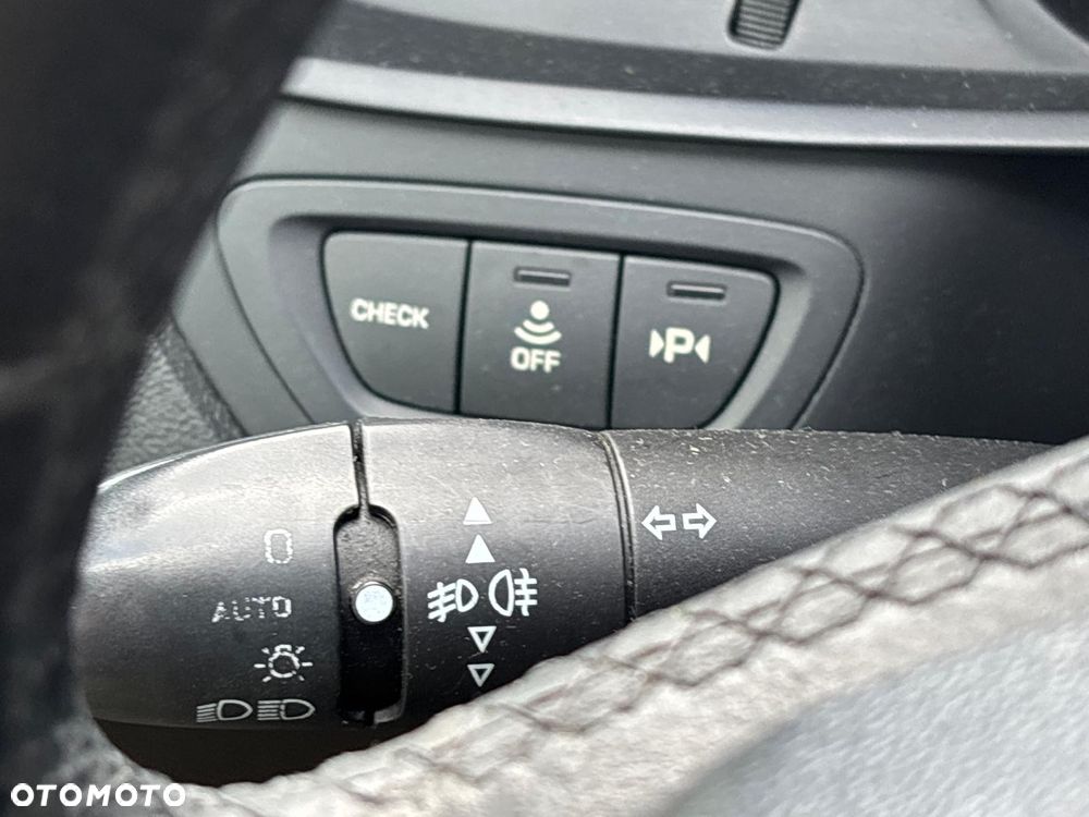 Citroën C5 2.0 HDi Exclusive - 32