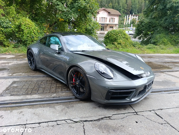 Porsche 911 Carrera 4 GTS PDK