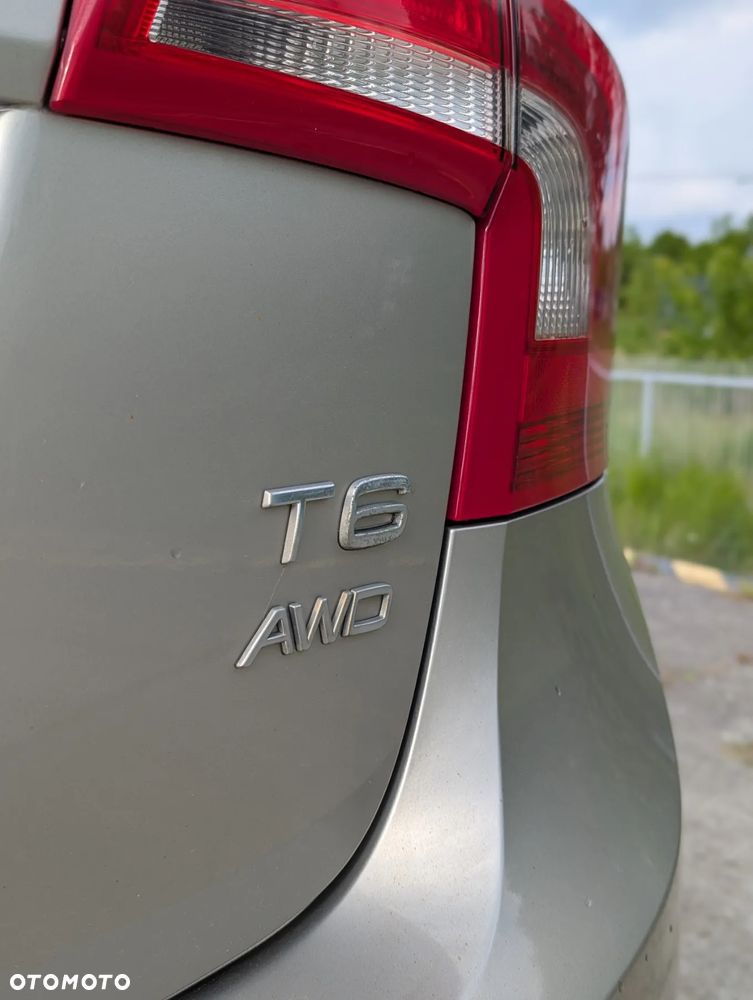 Volvo S60 T6 AWD Momentum - 9