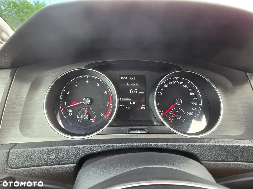 Volkswagen Golf 1.4 TSI BMT Comfortline - 16