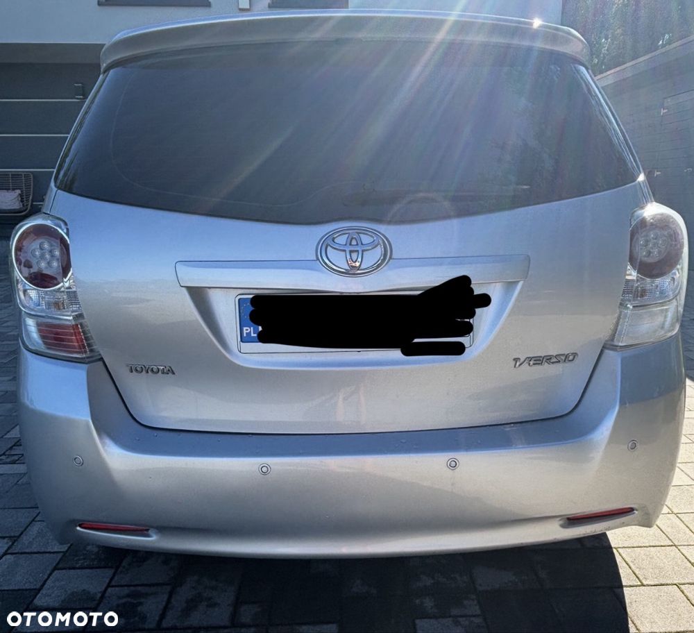 Toyota Verso - 3