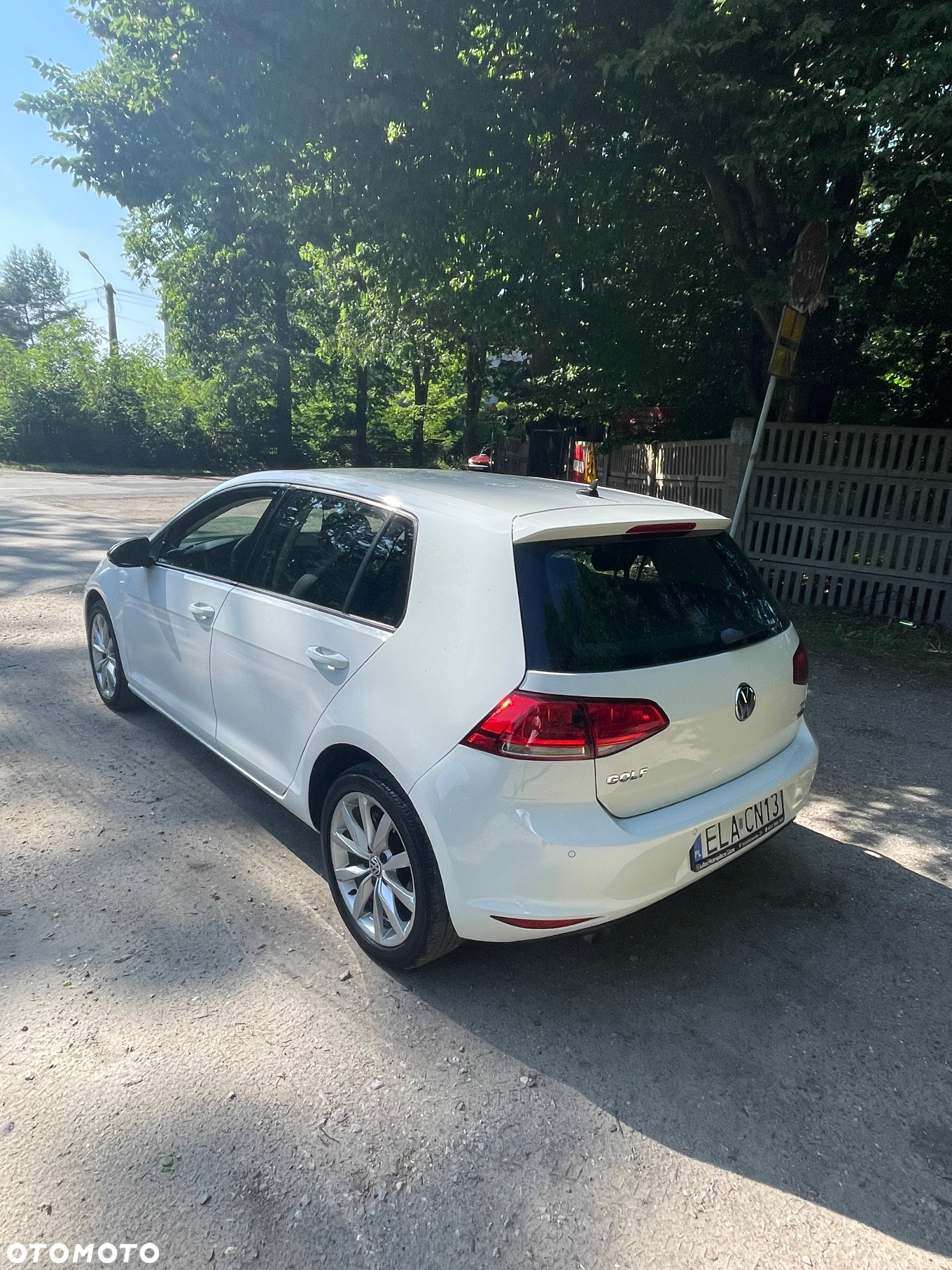 Volkswagen Golf 1.6 TDI BlueMotion Technology Comfortline - 15