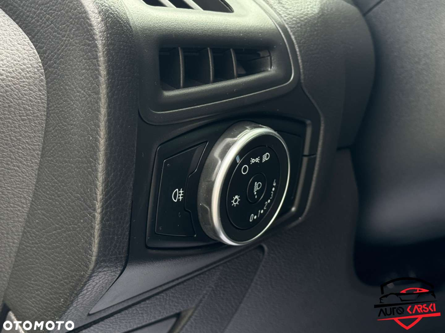 Ford Focus - 23