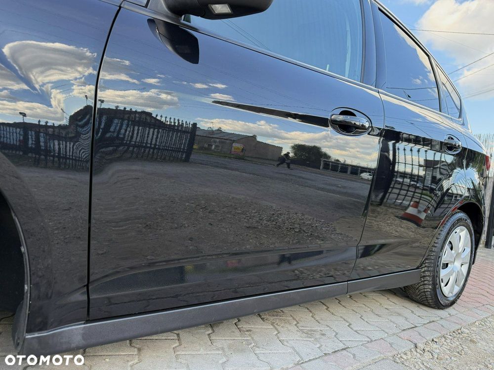 Ford C-MAX 1.6 Ti-VCT SYNC Edition - 38