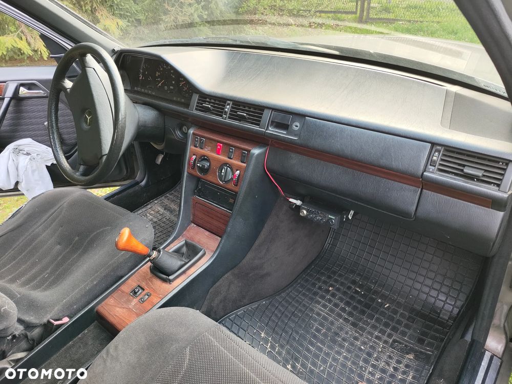 Mercedes-Benz W124 (1984-1993) - 9