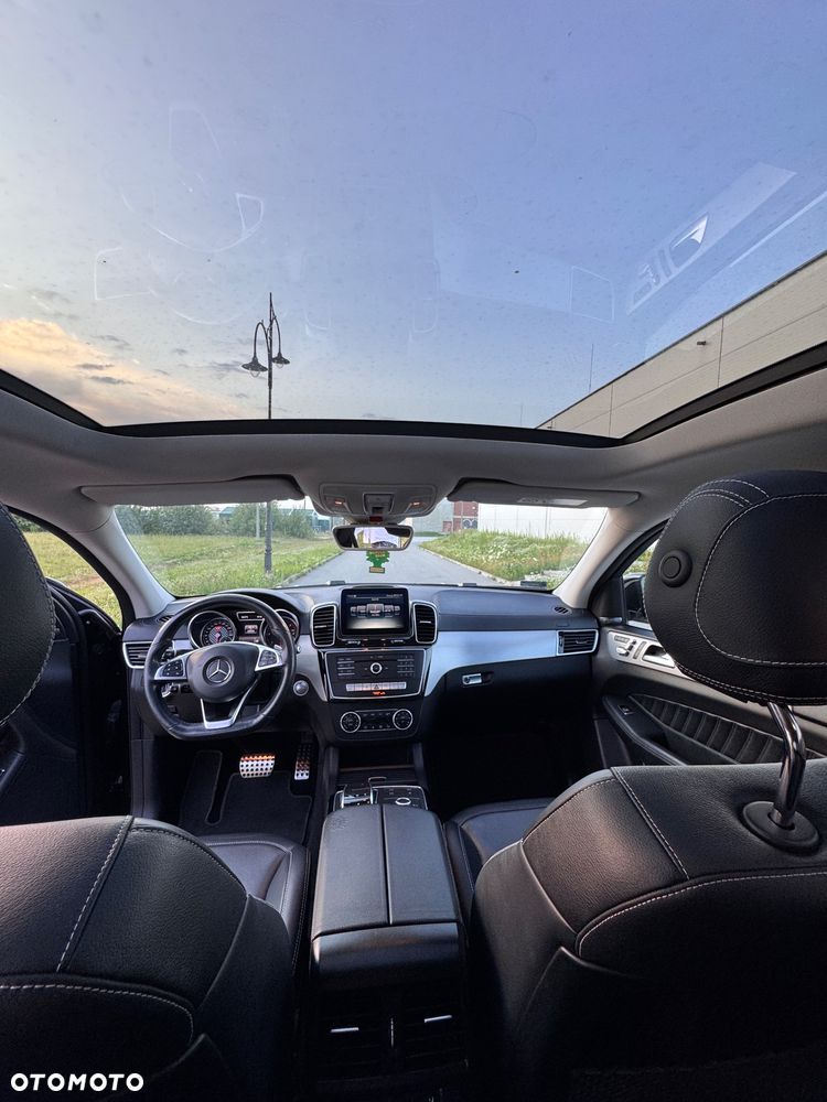 Mercedes-Benz GLE 350 d 4Matic 9G-TRONIC AMG Line - 10