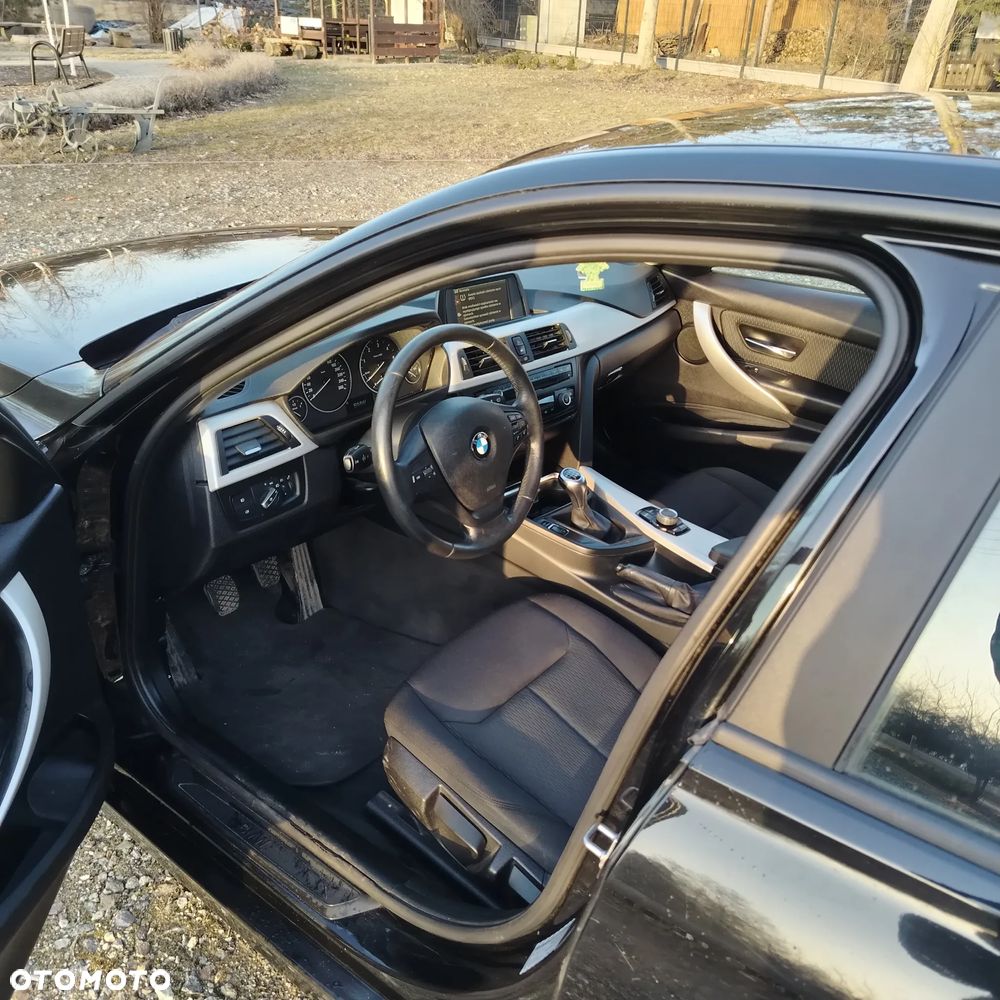BMW Seria 3 - 2
