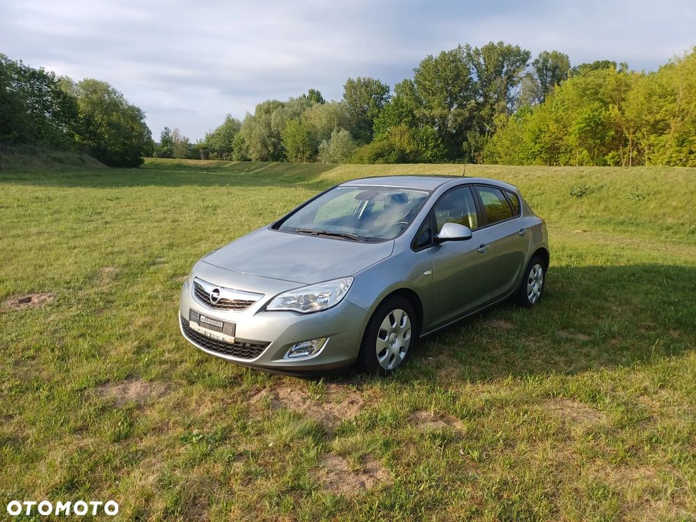 Opel Astra - 1