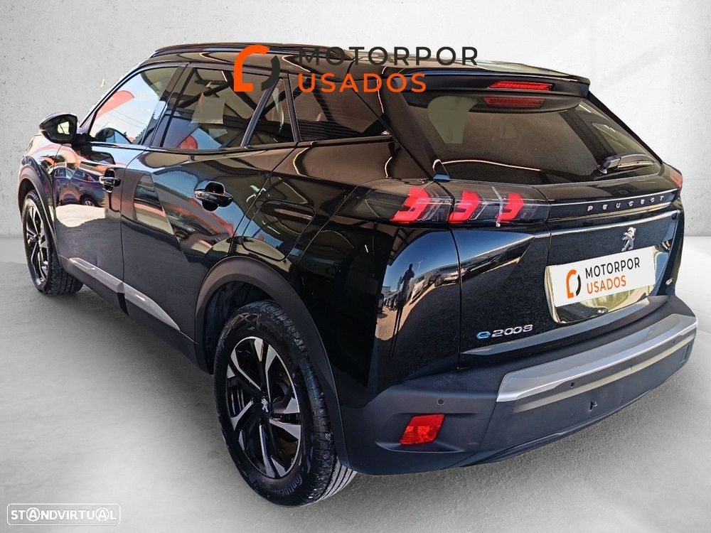 Peugeot e-2008 50 kWh GT - 7