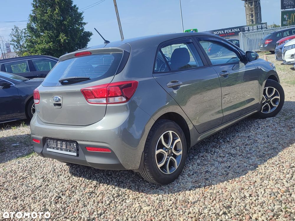 Kia Rio 1.2 Dream Team Edition - 3
