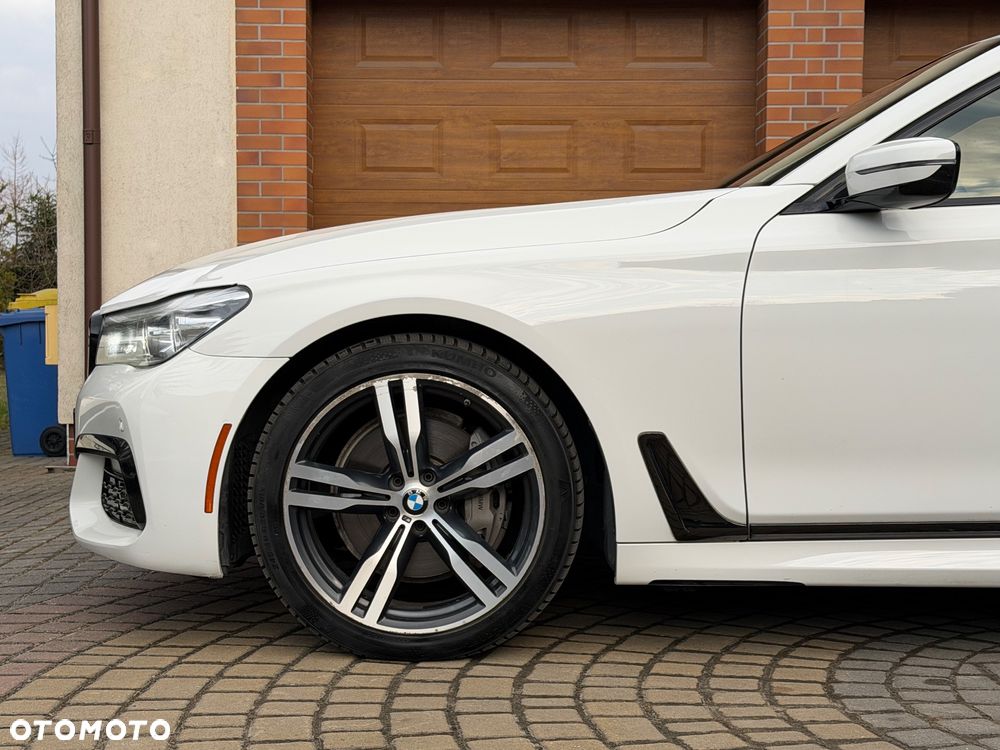 BMW Seria 7 740Li - 6