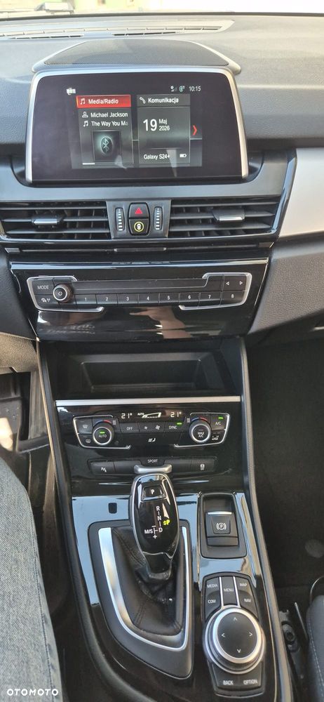 BMW Seria 2 218i - 10