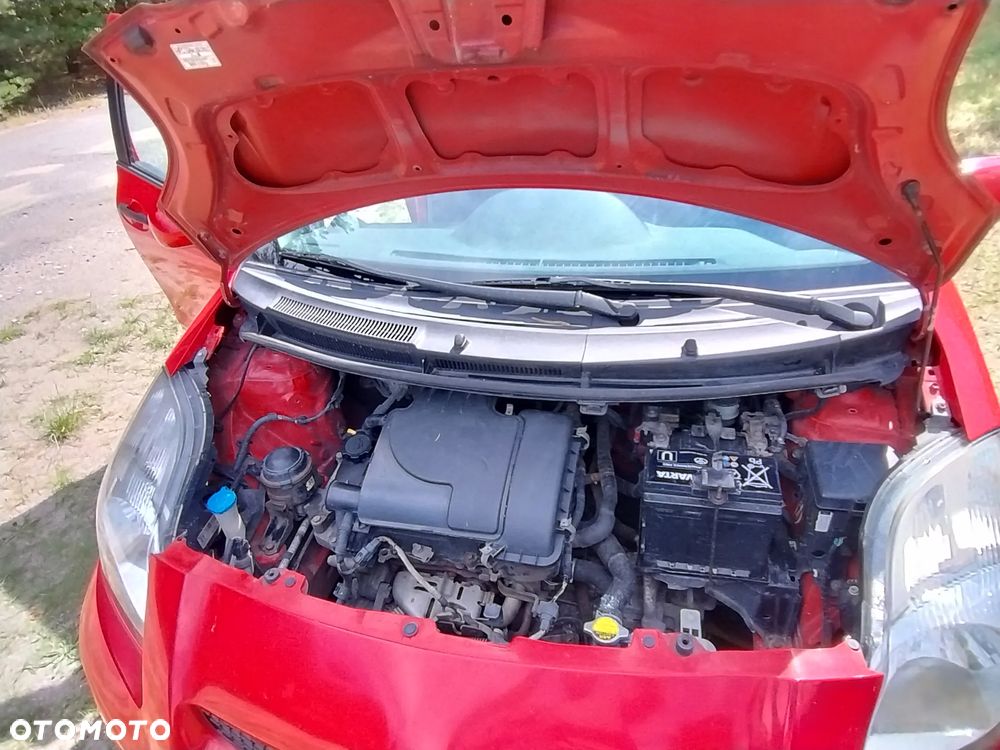 Toyota Yaris 1.0 Terra EU5 - 12