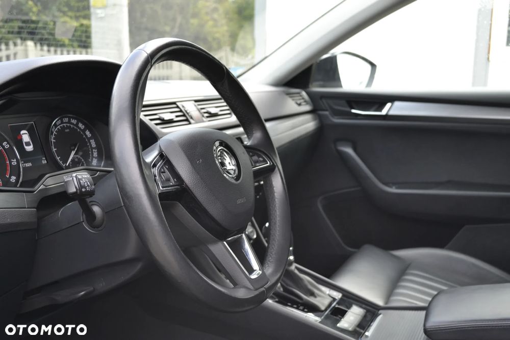 Skoda Superb 2.0 TSI 4x4 Style DSG - 24