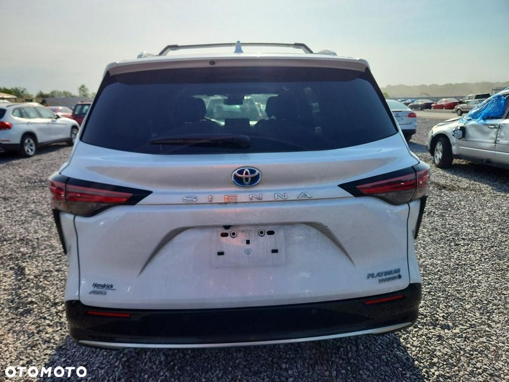 Toyota Sienna 2024