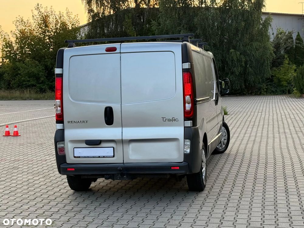 Opel VIVARO - 12