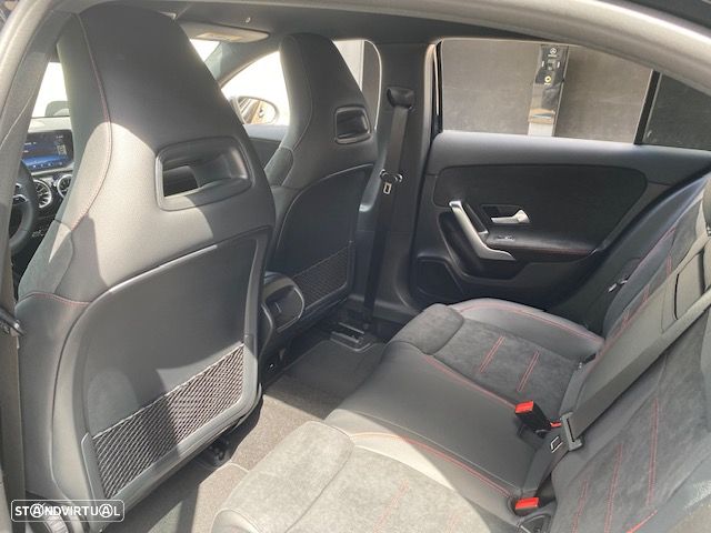 Mercedes-Benz A 250 e - 10