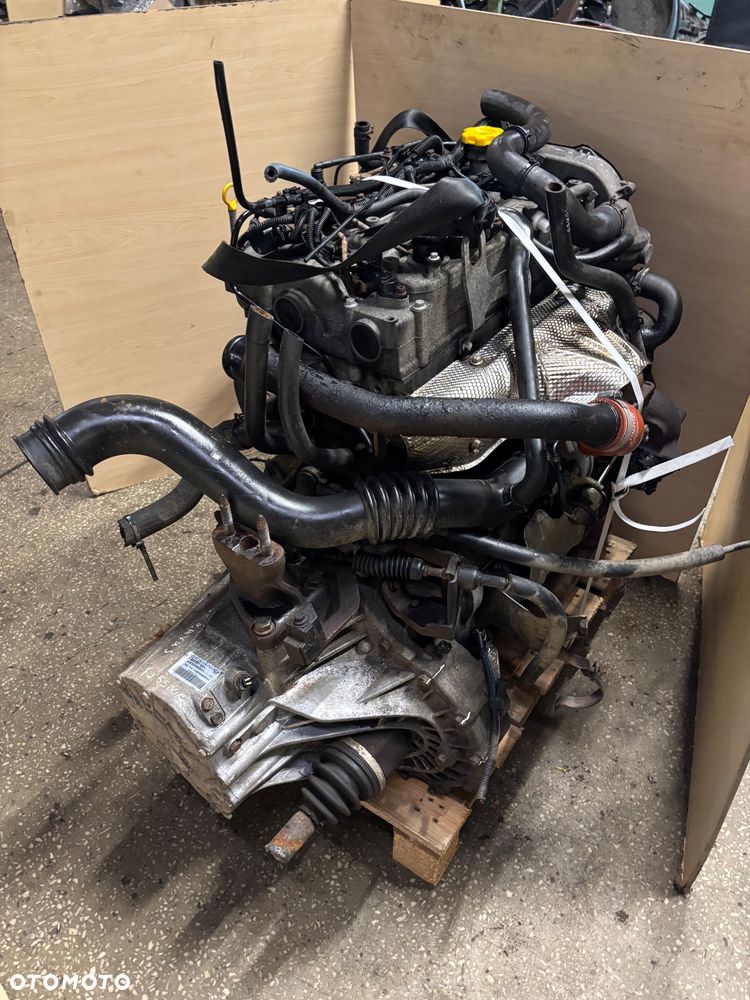 Silnik LDV Maxus Chrysler Voyager 2.5 crd  R2516C vmr425 film video - 12
