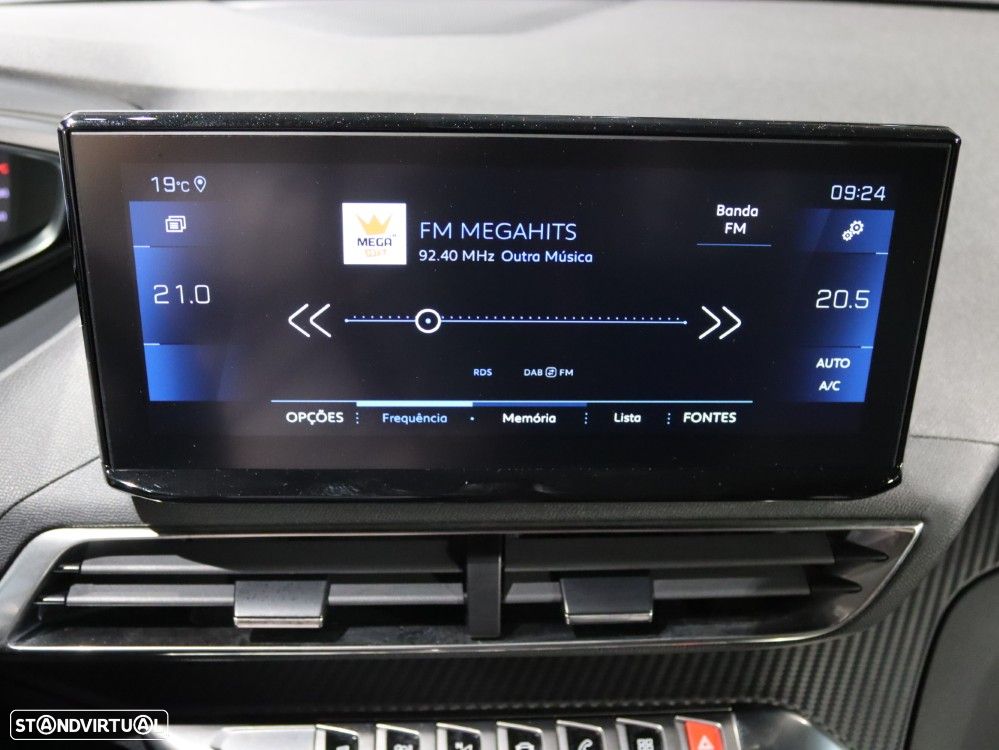 Peugeot 5008 1.5 BlueHDi Allure Pack EAT8 - 33