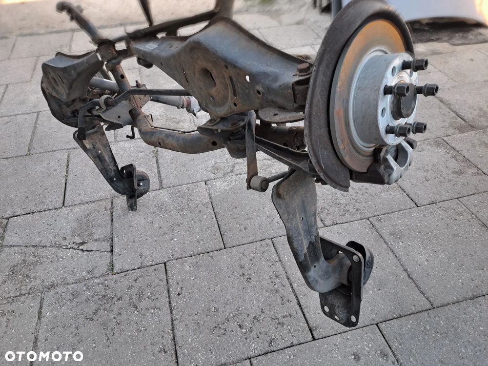 Volkswagen Touran kompletna belka tylnego zawieszenia 1K0505315BF ZDROWA !! - 8
