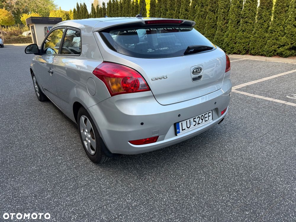 Kia Ceed - 7