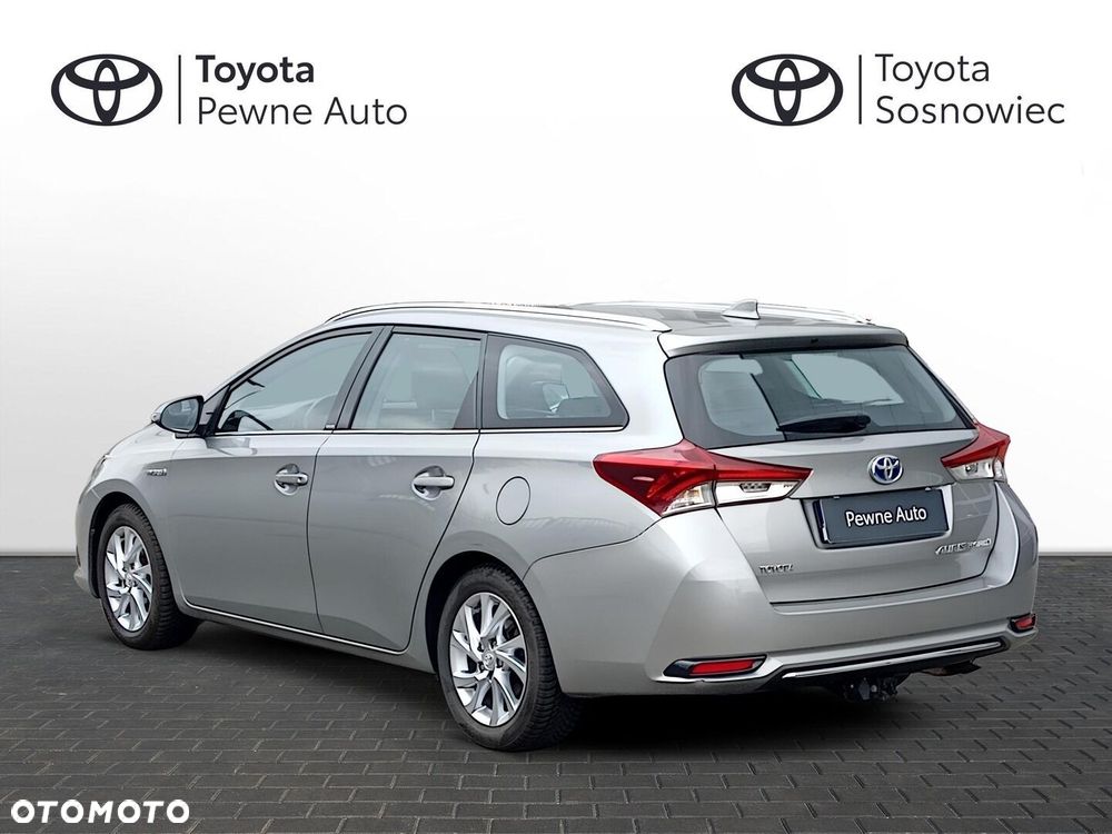 Toyota Auris - 4