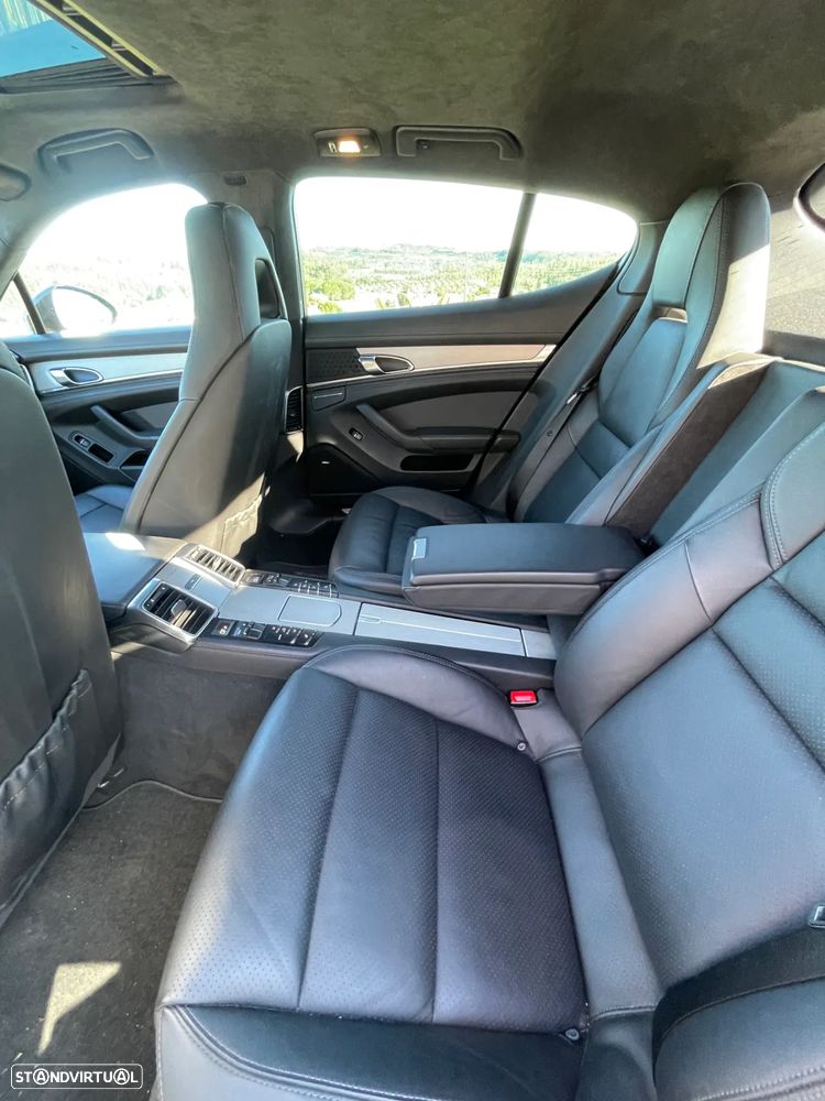 Porsche Panamera 4 S PDK - 13