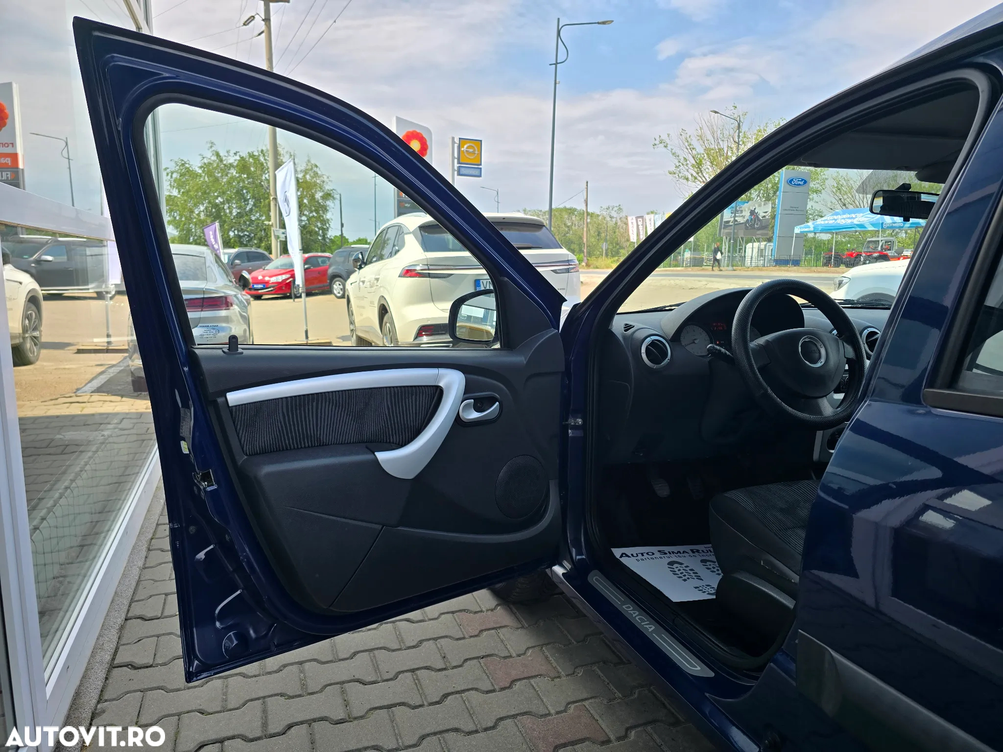 Dacia Logan MCV 1.6 Laureate - 16
