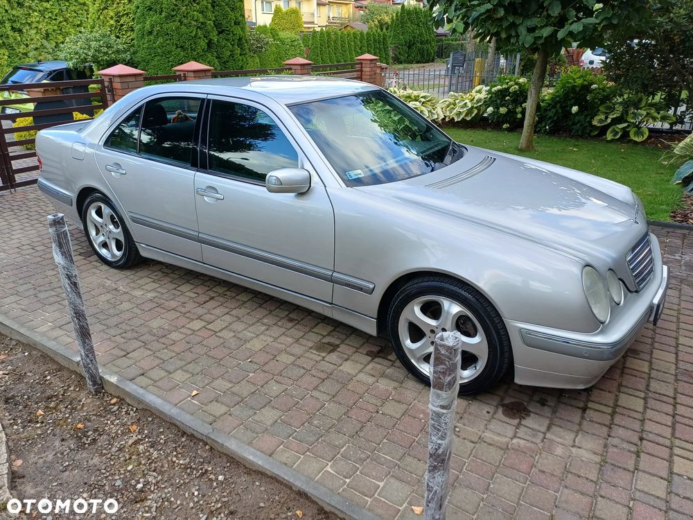 Mercedes-Benz Klasa E - 10