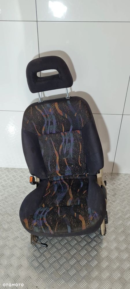 Nissan Terrano II Fotel Lewy Przód - 1