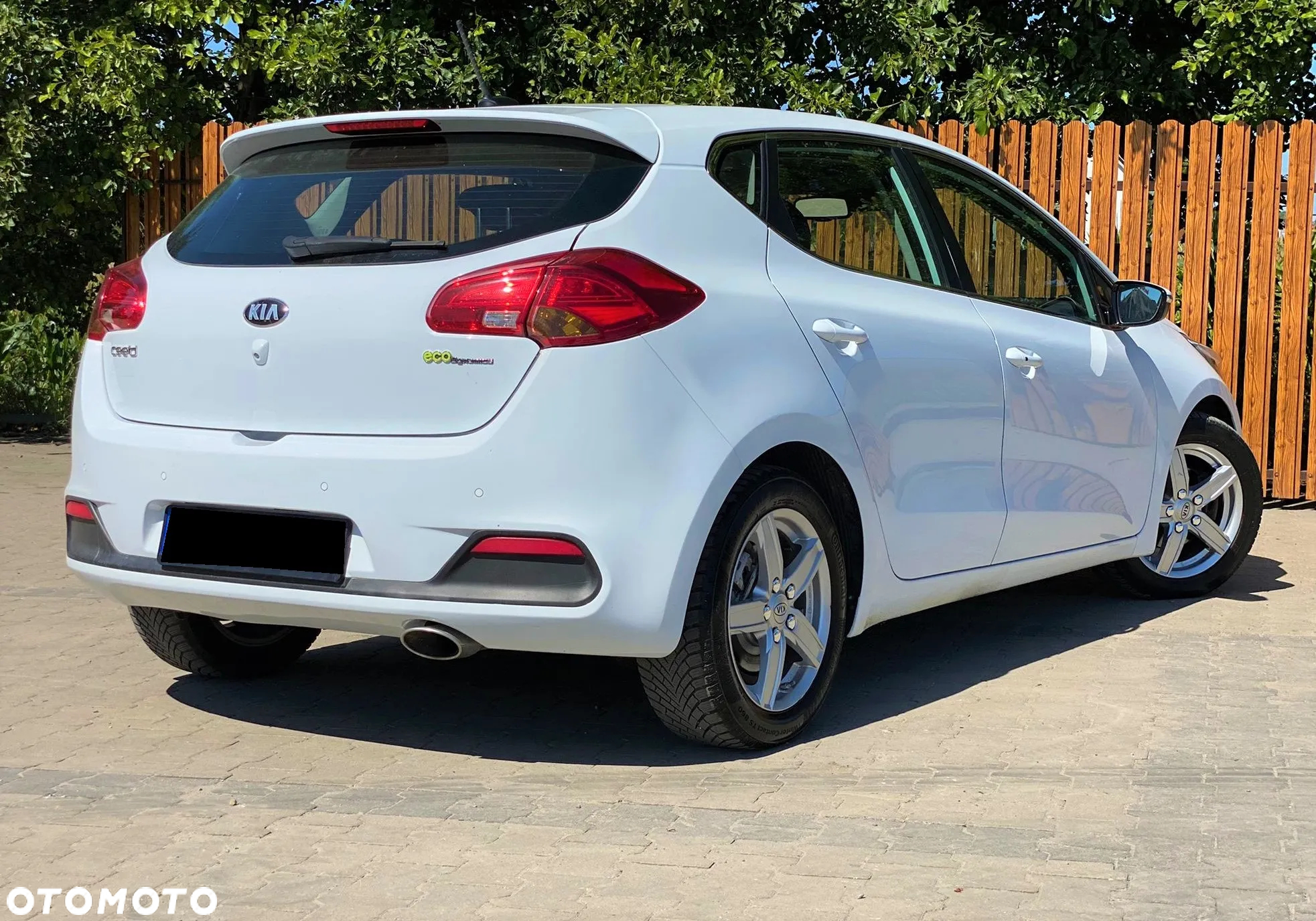 Kia Ceed 1.6 CRDi 128 Platinum Edition - 10
