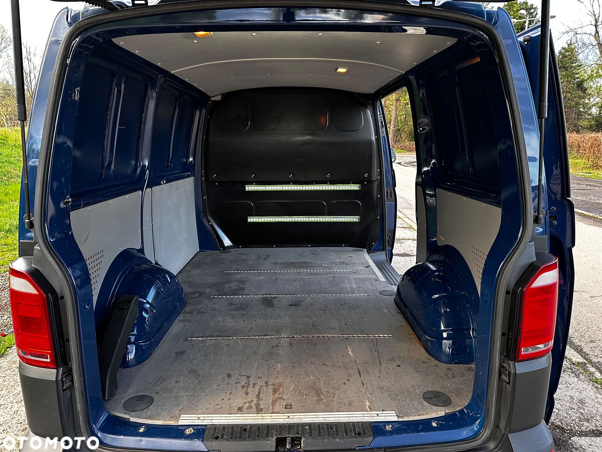 Volkswagen Transporter T6 - 15